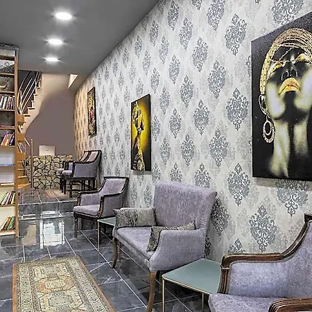 Dove Hotel